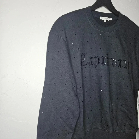 Good American Zodiac Embellished Crew Neck Sweater Capricorn NWT Black Crystals​ - Picture 4 of 15